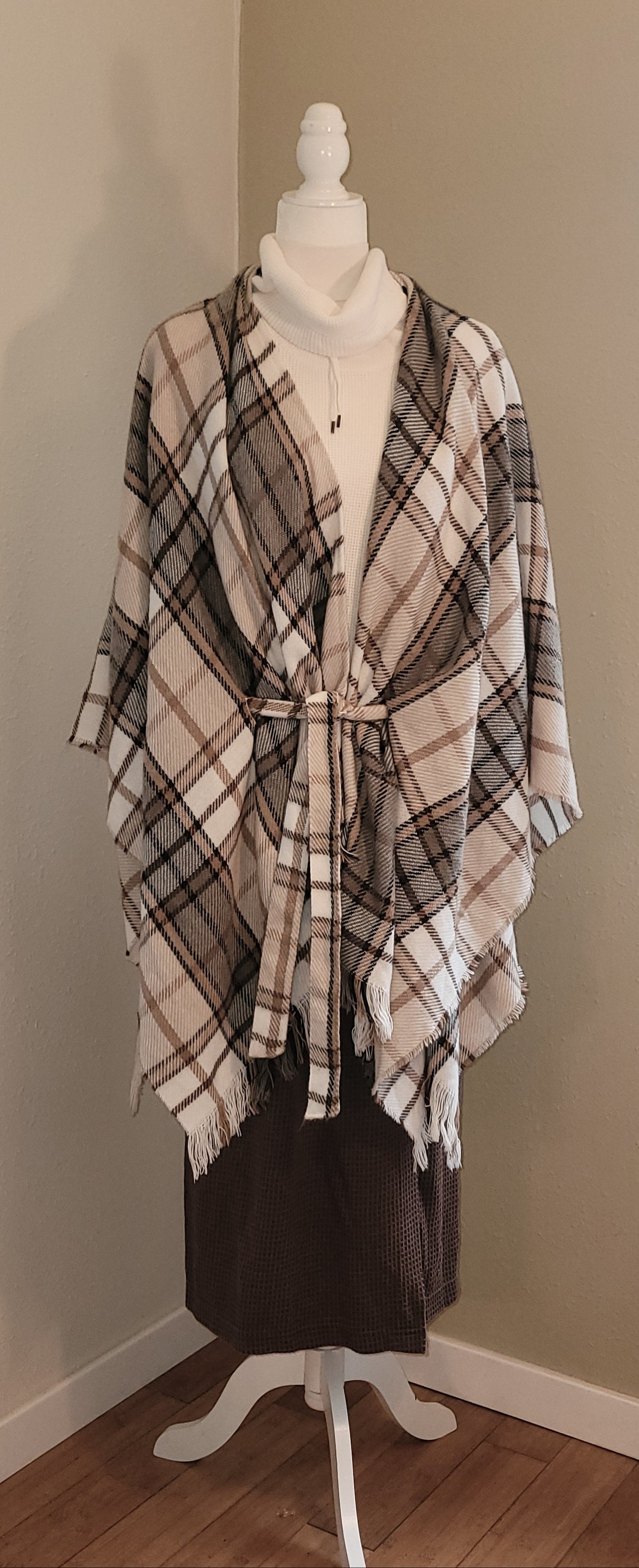 Soft Plaid Fringe Wrap in Cream, Taupe & Cocoa