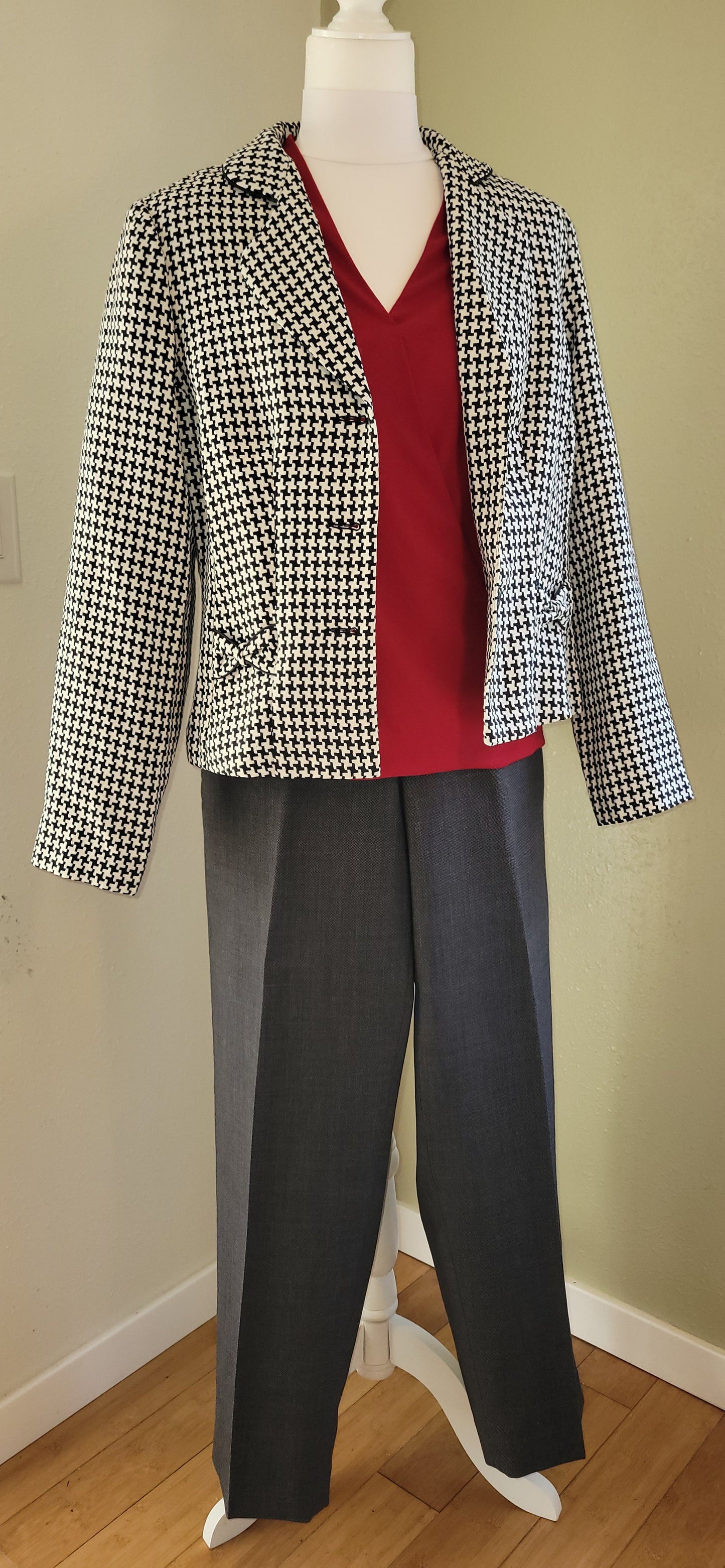 Houndstooth Cropped Blazer