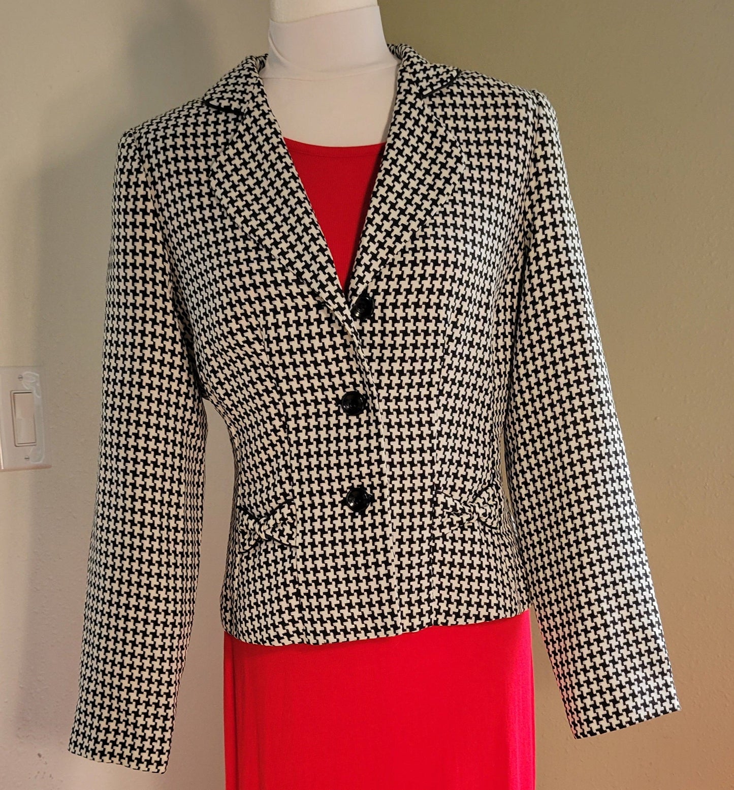 Houndstooth Cropped Blazer