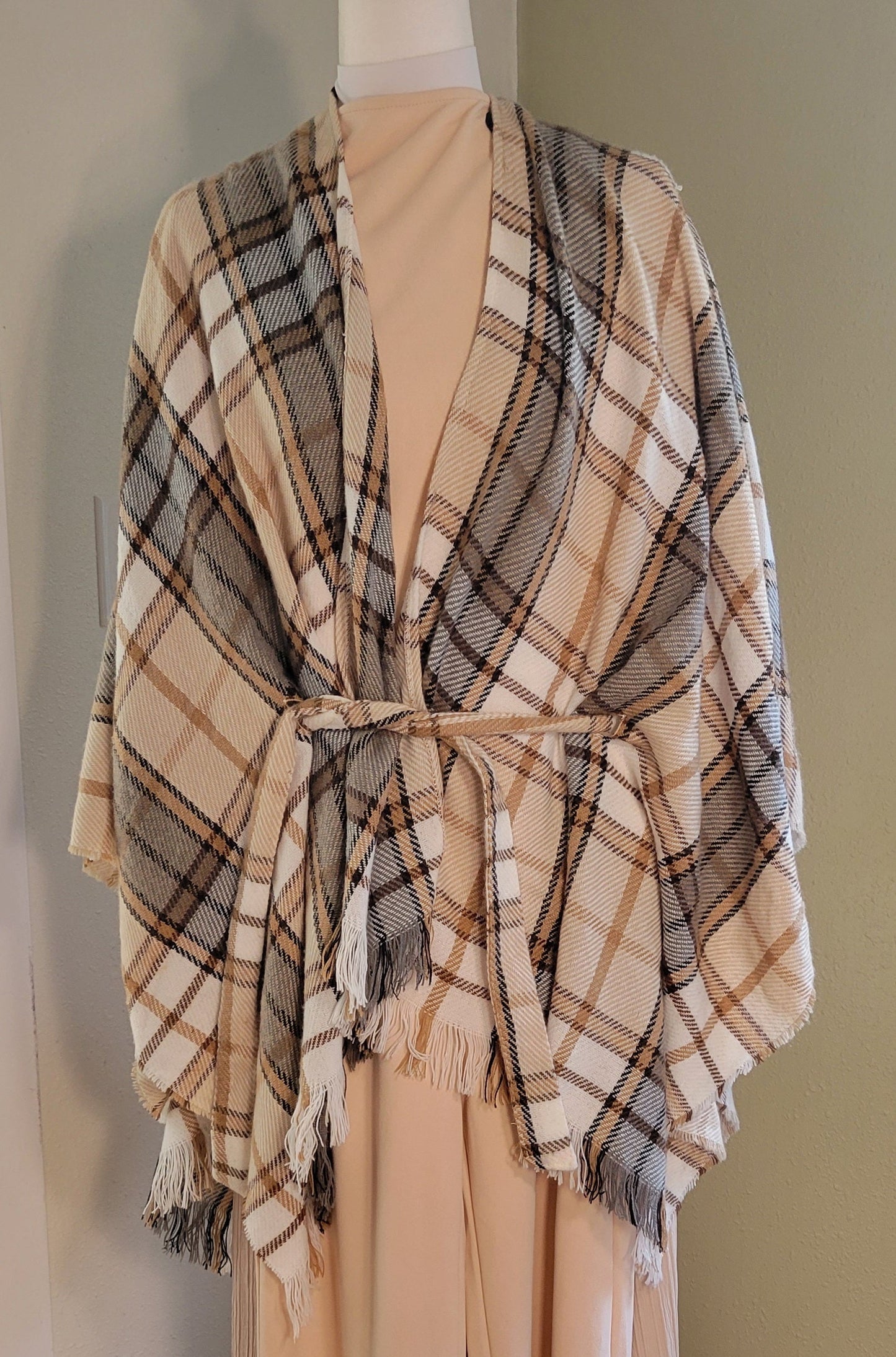 Soft Plaid Fringe Wrap in Cream, Taupe & Cocoa