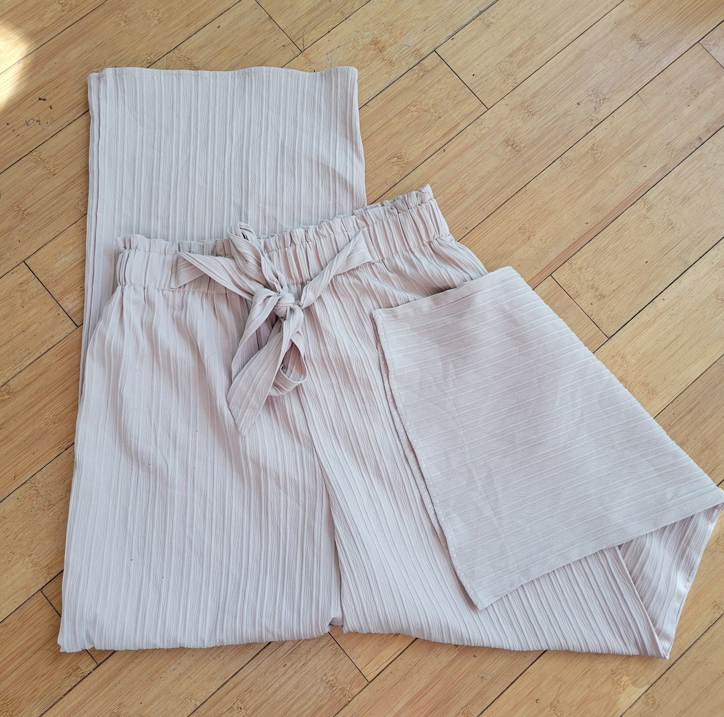 Almond Cream Textured Wide-Leg Pants