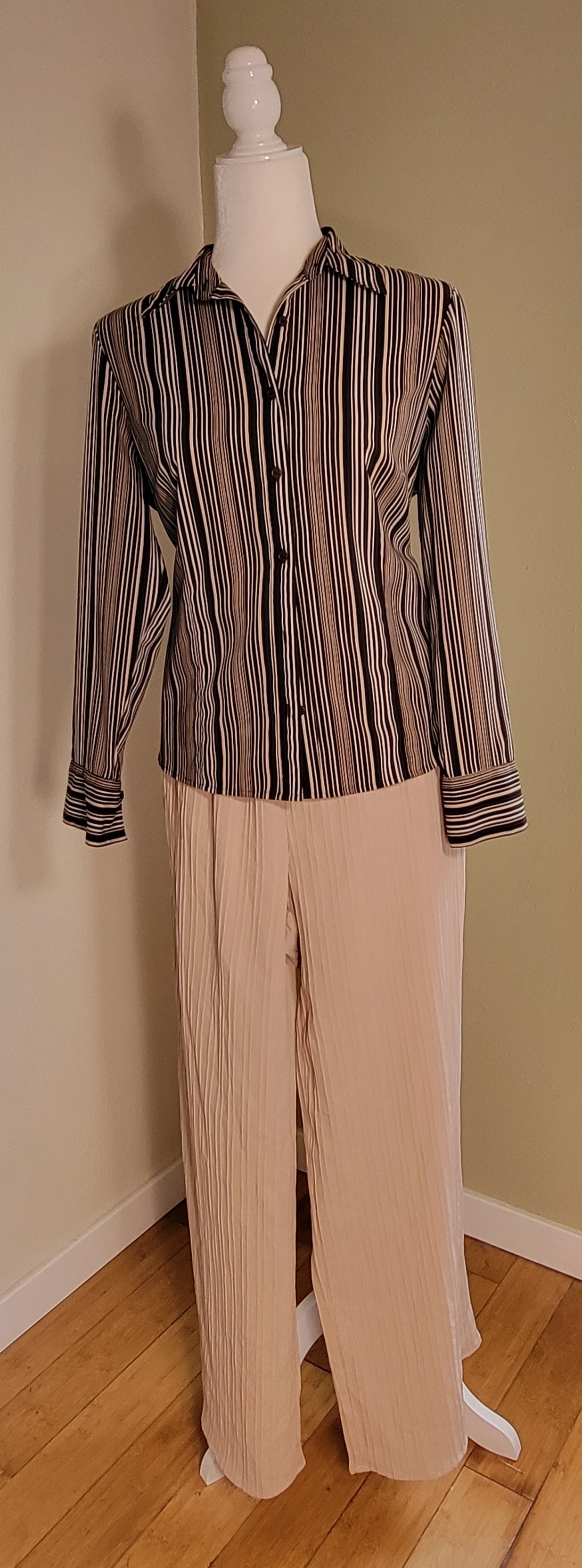 East 5th Petite Striped Button Blouse – Chocolate-Cream