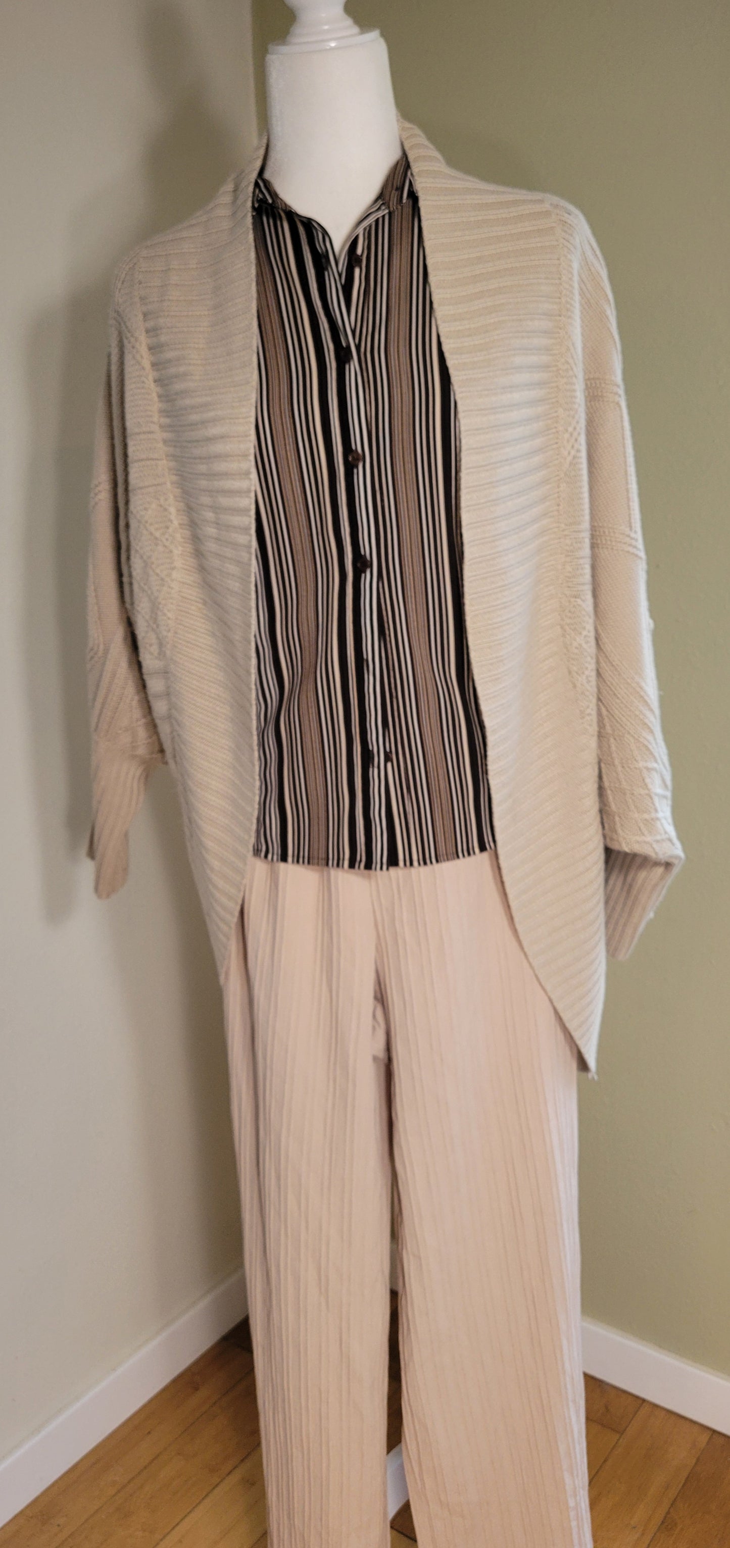 East 5th Petite Striped Button Blouse – Chocolate-Cream