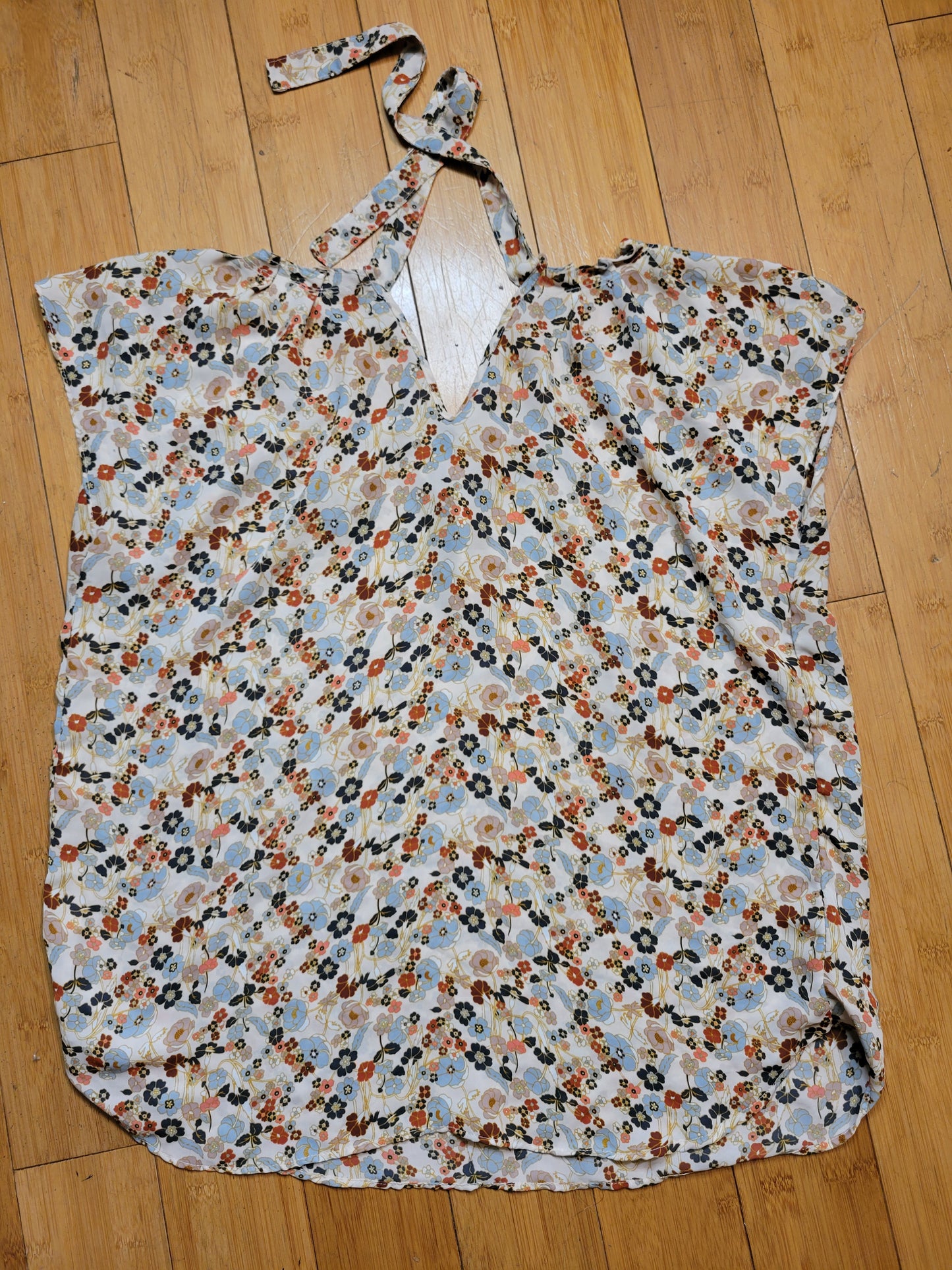 Petalwhisper Daylight Top